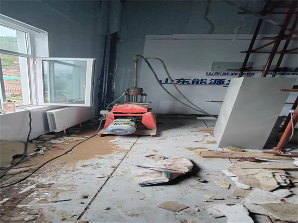 黄埔地基基础下沉墙体裂缝加固注浆顶升施工