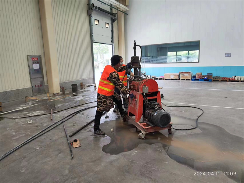 黄埔厂房地面下沉塌陷注浆加固施工